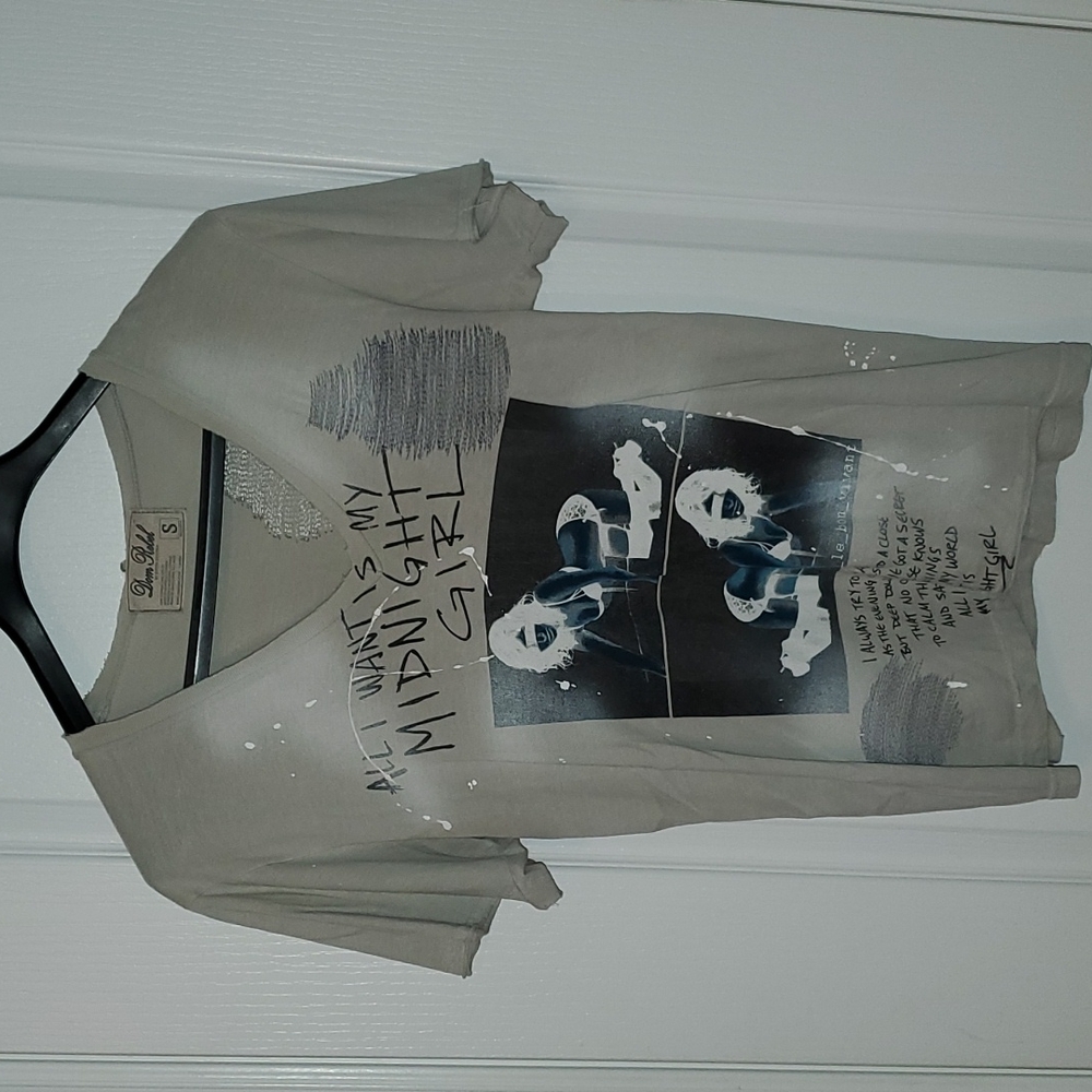 Dom Rebel Deepcut V Neck Men's Small